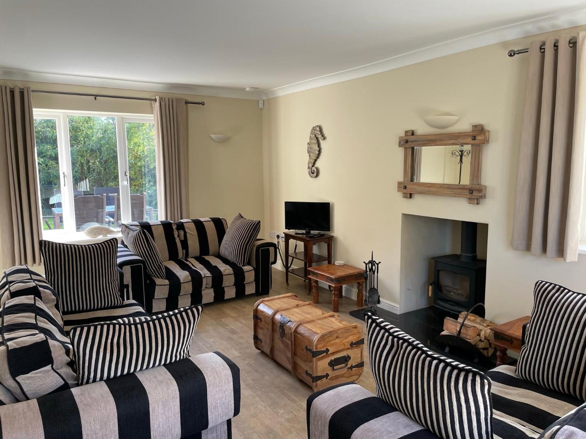Saltkettle In Blakeney, Sleeping 12 In 5 Bedrooms 布莱克尼 外观 照片